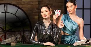 Antarmuka taruhan Lightning Baccarat di perangkat mobile dengan opsi Banker, Player, Tie jelas terlihat